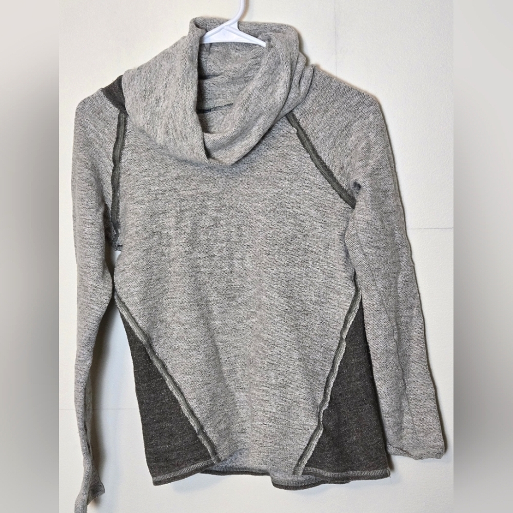 Kuhl‎ Nova Wool Blend Cowl Neck Gorpcore Cabincore Outdoor Sweater, Small